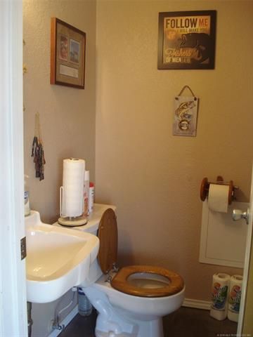 12776 W US HIGHWAY, McAlester, OK 74501
